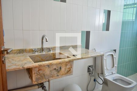 Banheiro da Suíte 2 de casa para alugar com 4 quartos, 290m² em Planalto Paulista, São Paulo