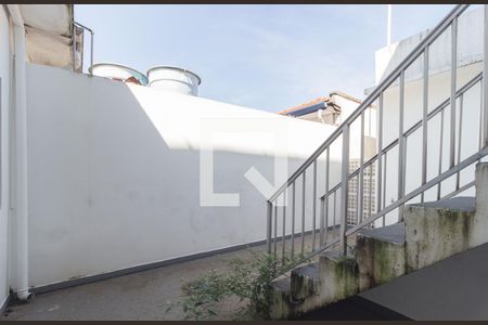 Quintal de casa à venda com 2 quartos, 188m² em Vila Libanesa, São Paulo
