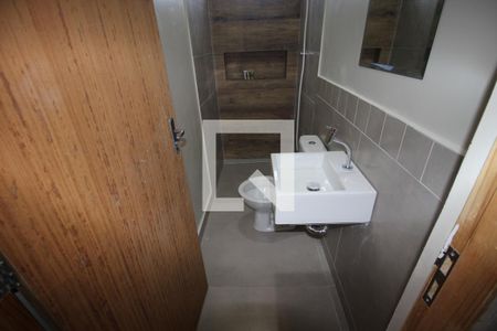 Banheiro de kitnet/studio para alugar com 1 quarto, 40m² em Central Parque Sorocaba, Sorocaba