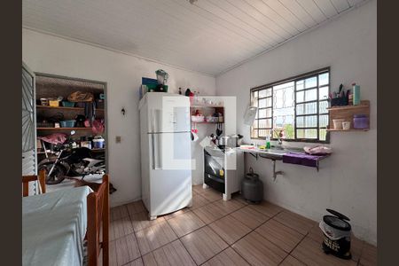 Cozinha de casa à venda com 2 quartos, 80m² em Scharlau, São Leopoldo