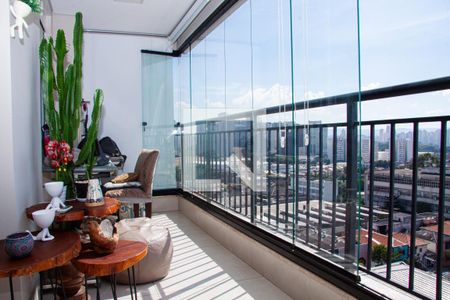 Sacada/Sala de apartamento à venda com 2 quartos, 62m² em Barra Funda, São Paulo