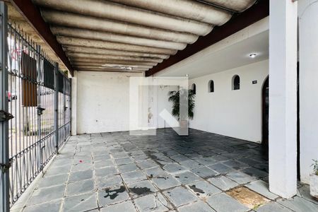 Garagem de casa à venda com 5 quartos, 342m² em Macedo, Guarulhos