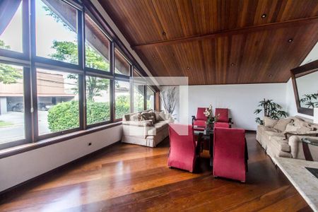 Sala de casa de condomínio à venda com 4 quartos, 540m² em Alphaville, Santana de Parnaíba