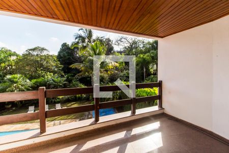 Varanda de casa de condomínio à venda com 4 quartos, 540m² em Alphaville, Santana de Parnaíba