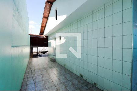 Garagem de casa à venda com 2 quartos, 250m² em Vila Sao Joao Batista, Guarulhos