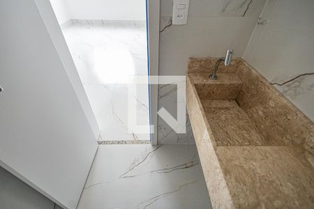 Lavabo de apartamento à venda com 3 quartos, 180m² em Santa Amelia, Belo Horizonte