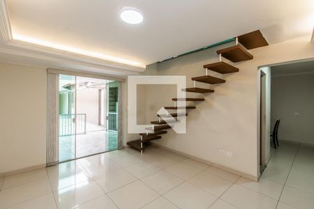 Sala de casa para alugar com 3 quartos, 160m² em Cangaiba, São Paulo
