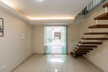 Sala de casa para alugar com 3 quartos, 160m² em Cangaiba, São Paulo