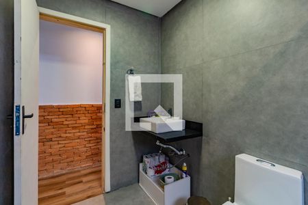 Banheiro Social de casa à venda com 2 quartos, 170m² em Menino Deus, Porto Alegre