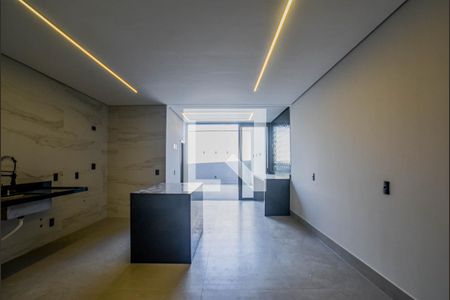 Casa à venda com 180m², 3 quartos e 2 vagasCozinha
