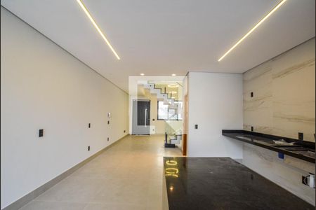 Casa à venda com 180m², 3 quartos e 2 vagasCozinha