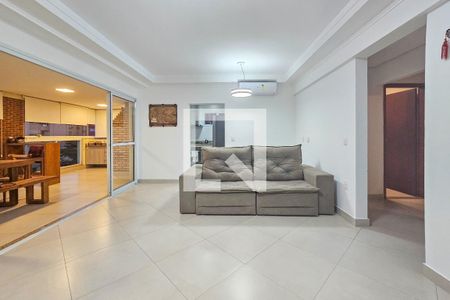 Sala de apartamento para alugar com 3 quartos, 118m² em Balneario Guarujá, Guarujá