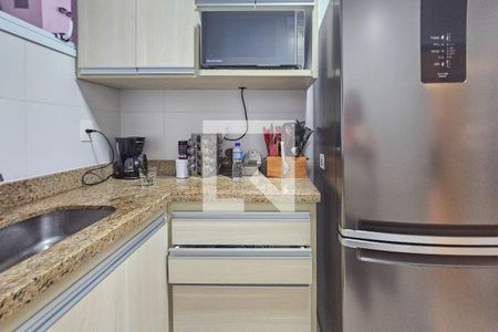 cozinha de apartamento para alugar com 3 quartos, 118m² em Balneario Guarujá, Guarujá