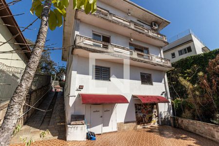 Quintal dos Fundos de casa à venda com 5 quartos, 600m² em Sumaré, São Paulo