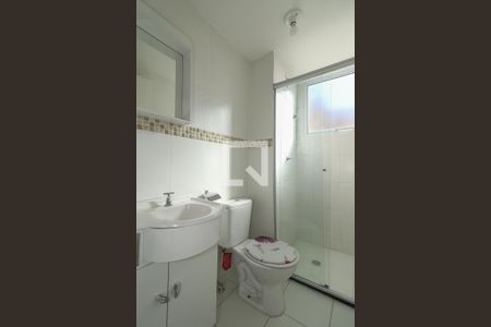 Banheiro de apartamento à venda com 2 quartos, 46m² em Sarandi, Porto Alegre