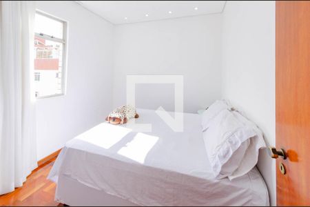 Quarto 2 de apartamento à venda com 3 quartos, 168m² em Coração Eucarístico, Belo Horizonte