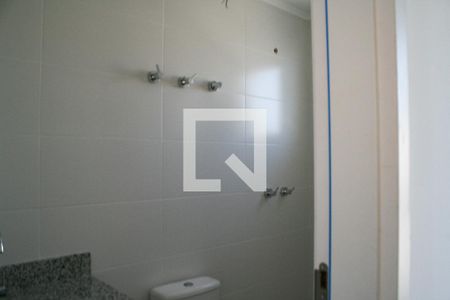 Banheiro da Suíte 2 de apartamento para alugar com 3 quartos, 117m² em Aviação, Praia Grande