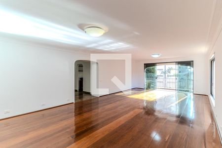 Sala de Estar de apartamento à venda com 4 quartos, 260m² em Higienópolis, São Paulo