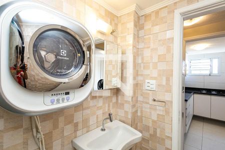 Banheiro de apartamento para alugar com 1 quarto, 34m² em Bela Vista, São Paulo