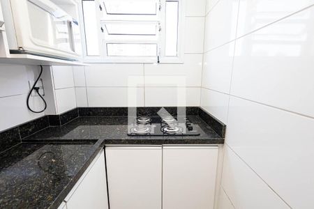 Cozinha de apartamento para alugar com 1 quarto, 34m² em Bela Vista, São Paulo