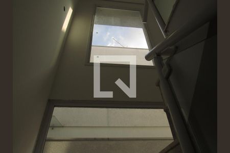 Hall da Escada de casa à venda com 3 quartos, 145m² em Bussocaba, Osasco