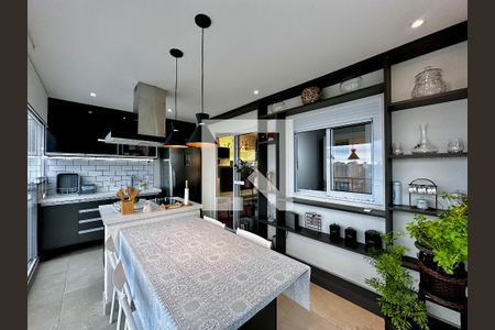 Cozinha de apartamento à venda com 2 quartos, 53m² em Santo Amaro, São Paulo