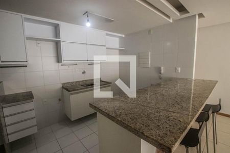 Cozinha de apartamento para alugar com 2 quartos, 70m² em Trobogy, Salvador