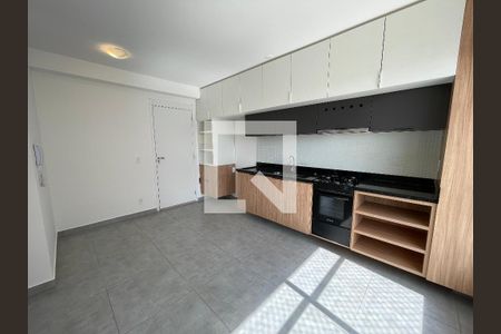 Sala/Cozinha de apartamento para alugar com 2 quartos, 48m² em Vila Butantã, São Paulo