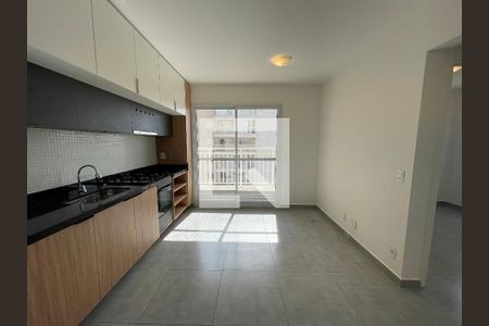 Sala/Cozinha de apartamento para alugar com 2 quartos, 48m² em Vila Butantã, São Paulo