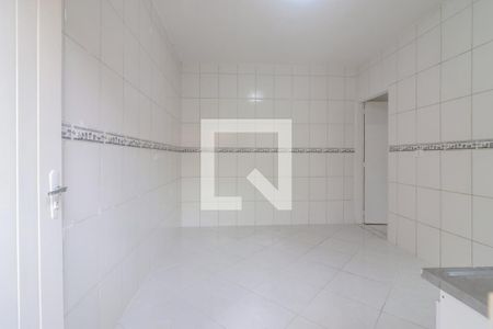 Cozinha de casa para alugar com 1 quarto, 180m² em Jardim Ester Yolanda, São Paulo