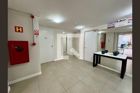 Área comum - Hall de apartamento para alugar com 2 quartos, 44m² em Ponte Sao Joao, Jundiaí