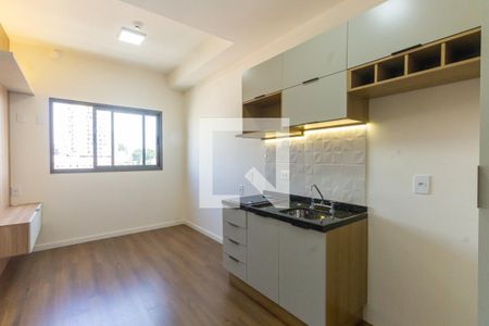 Sala/Cozinha de apartamento para alugar com 1 quarto, 27m² em Vila Aricanduva, São Paulo