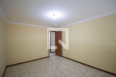 Quarto 1 de casa de condomínio para alugar com 3 quartos, 50m² em Rocha, São Gonçalo