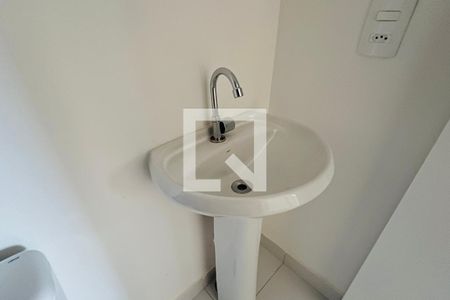 Banheiro de apartamento para alugar com 2 quartos, 32m² em Vila Maria, Guarulhos