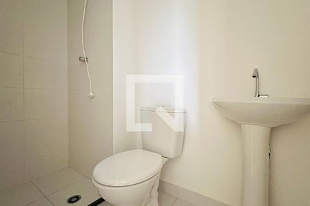Banheiro de apartamento para alugar com 2 quartos, 32m² em Vila Maria, Guarulhos
