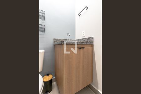 Banheiro de kitnet/studio para alugar com 1 quarto, 26m² em Vila Olímpia, São Paulo