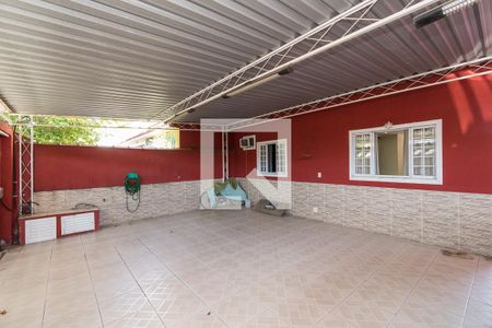 Garagem de casa à venda com 4 quartos, 150m² em Irajá, Rio de Janeiro