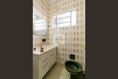 Banheiro da Suíte de casa para alugar com 1 quarto, 160m² em Brás de Pina, Rio de Janeiro