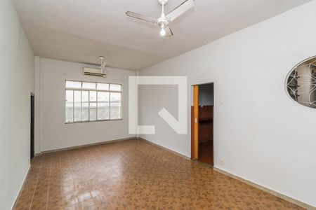 Sala de casa para alugar com 1 quarto, 160m² em Brás de Pina, Rio de Janeiro