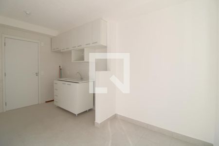 Sala/Cozinha de apartamento para alugar com 2 quartos, 32m² em Socorro, São Paulo