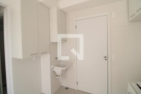 Sala/Cozinha de apartamento para alugar com 2 quartos, 32m² em Socorro, São Paulo