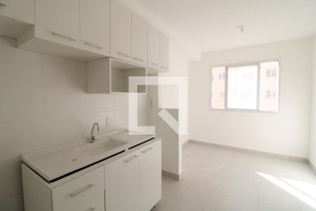 Sala/Cozinha de apartamento para alugar com 2 quartos, 32m² em Socorro, São Paulo