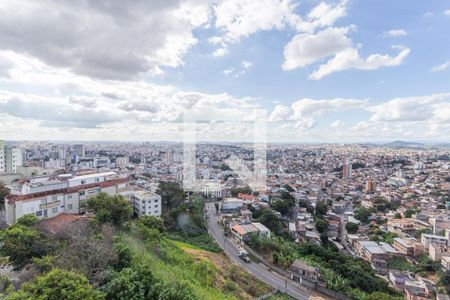 Vista do Quarto  de apartamento para alugar com 2 quartos, 60m² em São Lucas, Belo Horizonte
