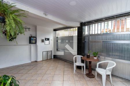 Garagem de casa à venda com 3 quartos, 200m² em Vila Medeiros, São Paulo