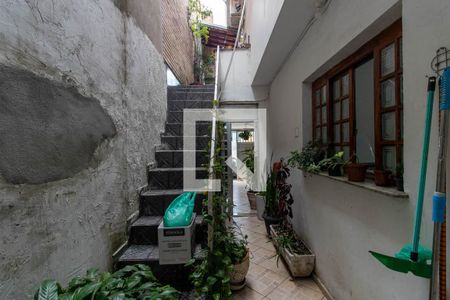 Escada Externa de casa à venda com 3 quartos, 200m² em Vila Medeiros, São Paulo