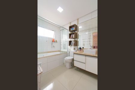Banheiro Suíte de apartamento à venda com 3 quartos, 156m² em Centro, Canoas