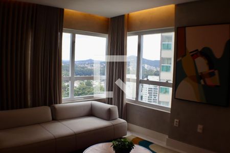 Sala de apartamento à venda com 4 quartos, 200m² em Alphaville Empresarial, Barueri