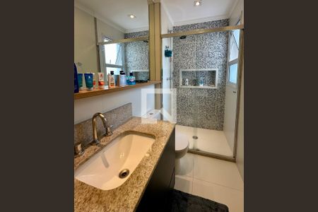 Banheiro da Suíte 2 de apartamento à venda com 3 quartos, 200m² em Alphaville Empresarial, Barueri