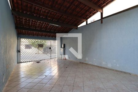 Garagem de casa à venda com 3 quartos, 200m² em Parque Oratório, Santo André