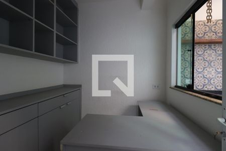 Escritório de casa à venda com 3 quartos, 200m² em Parque Oratório, Santo André